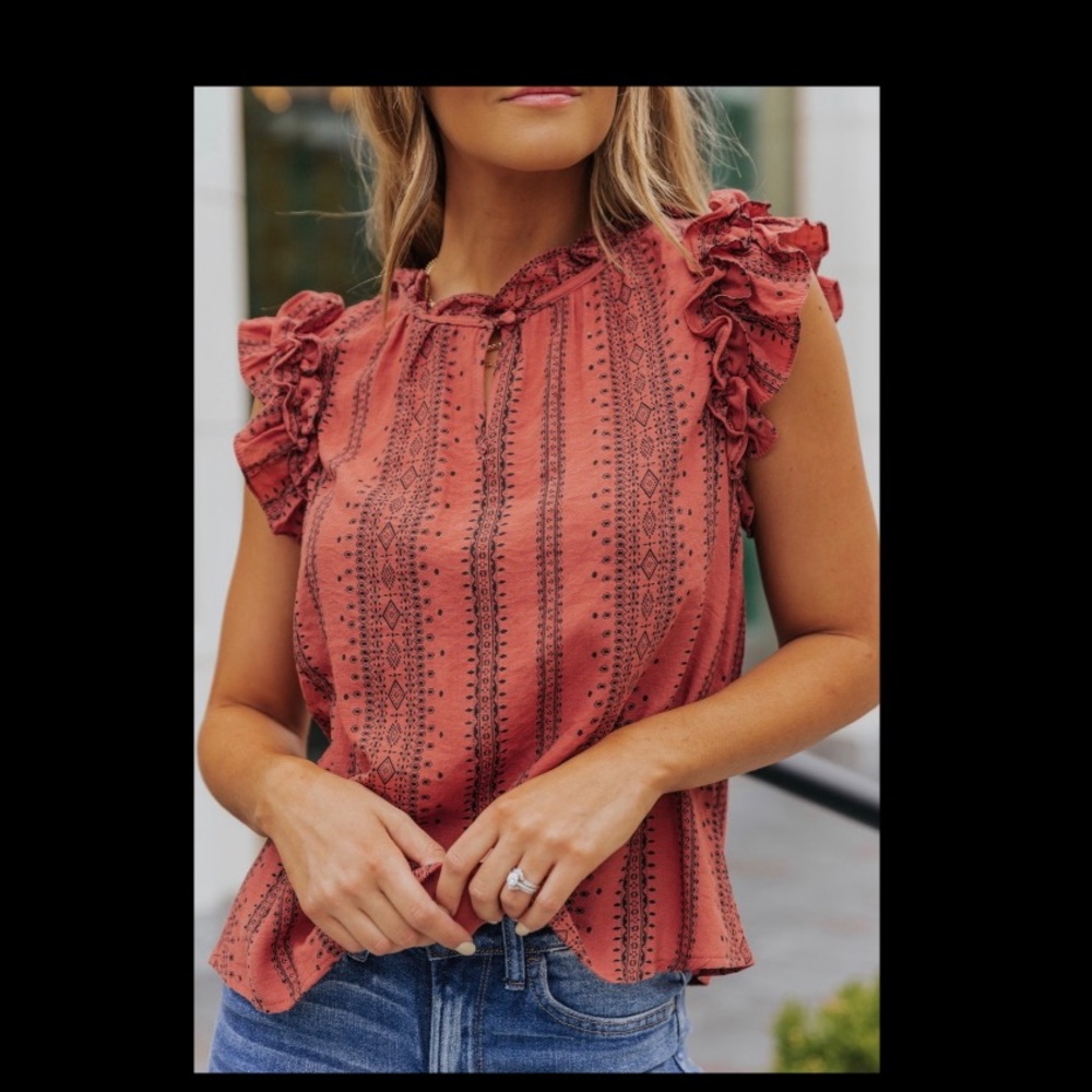 NWOT: womens top
